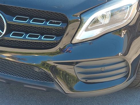 Used 2019 Mercedes-Benz GLA 250 4MATIC image 32