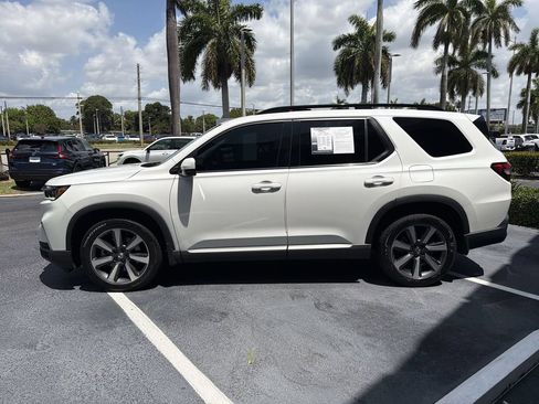Used 2023 Honda Pilot Elite image 5