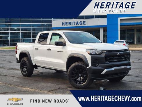 New 2026 Chevrolet Colorado Trail Boss AWD/4WD image 1