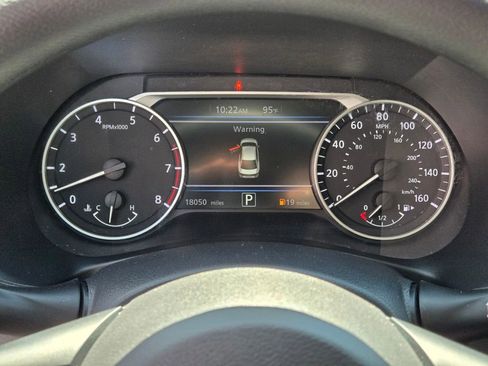 Certified 2023 Nissan Sentra SV FWD image 25