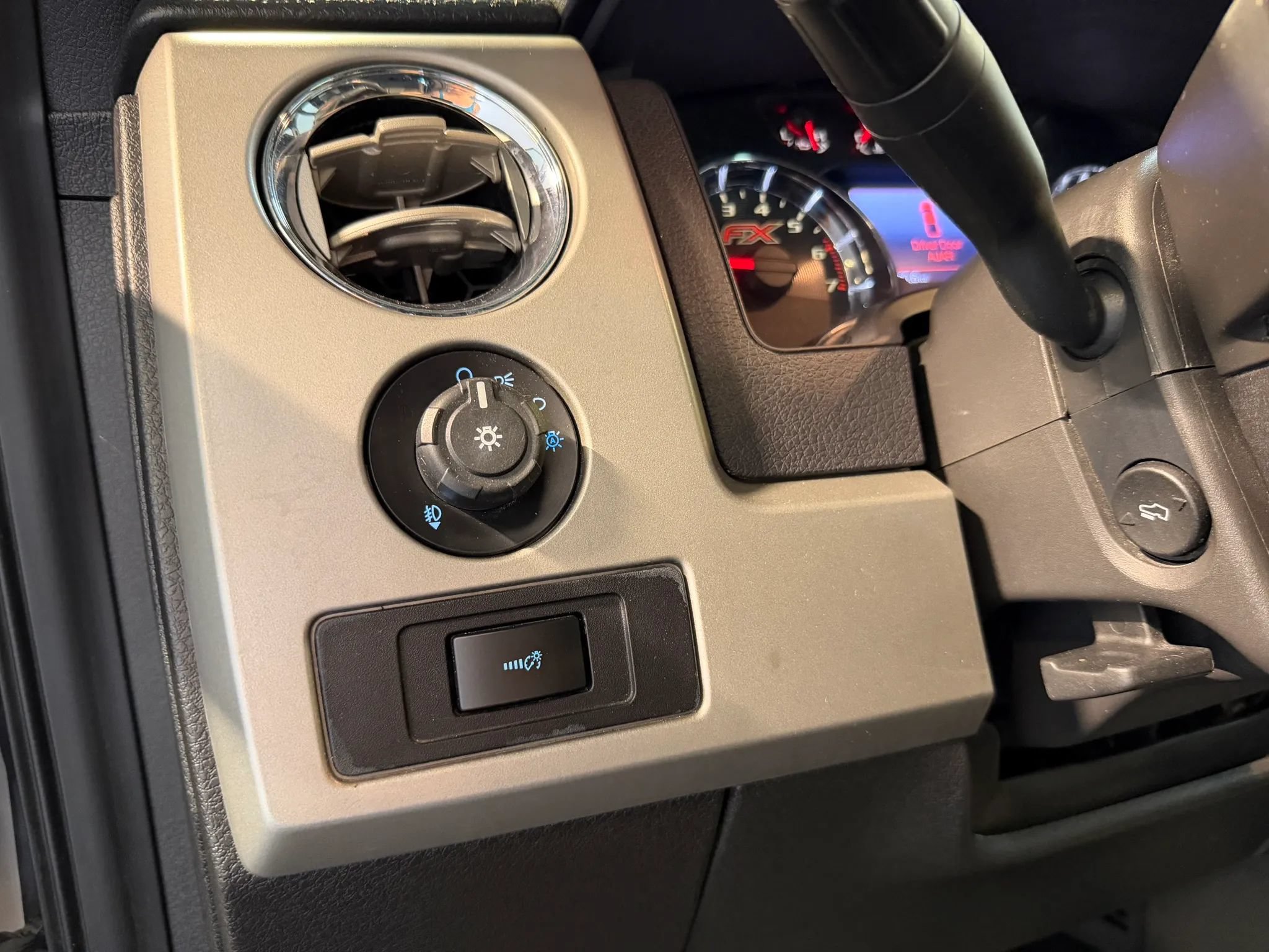 Used 2012 Ford F150 FX4 w/ FX Luxury Pkg AWD/4WD image 12