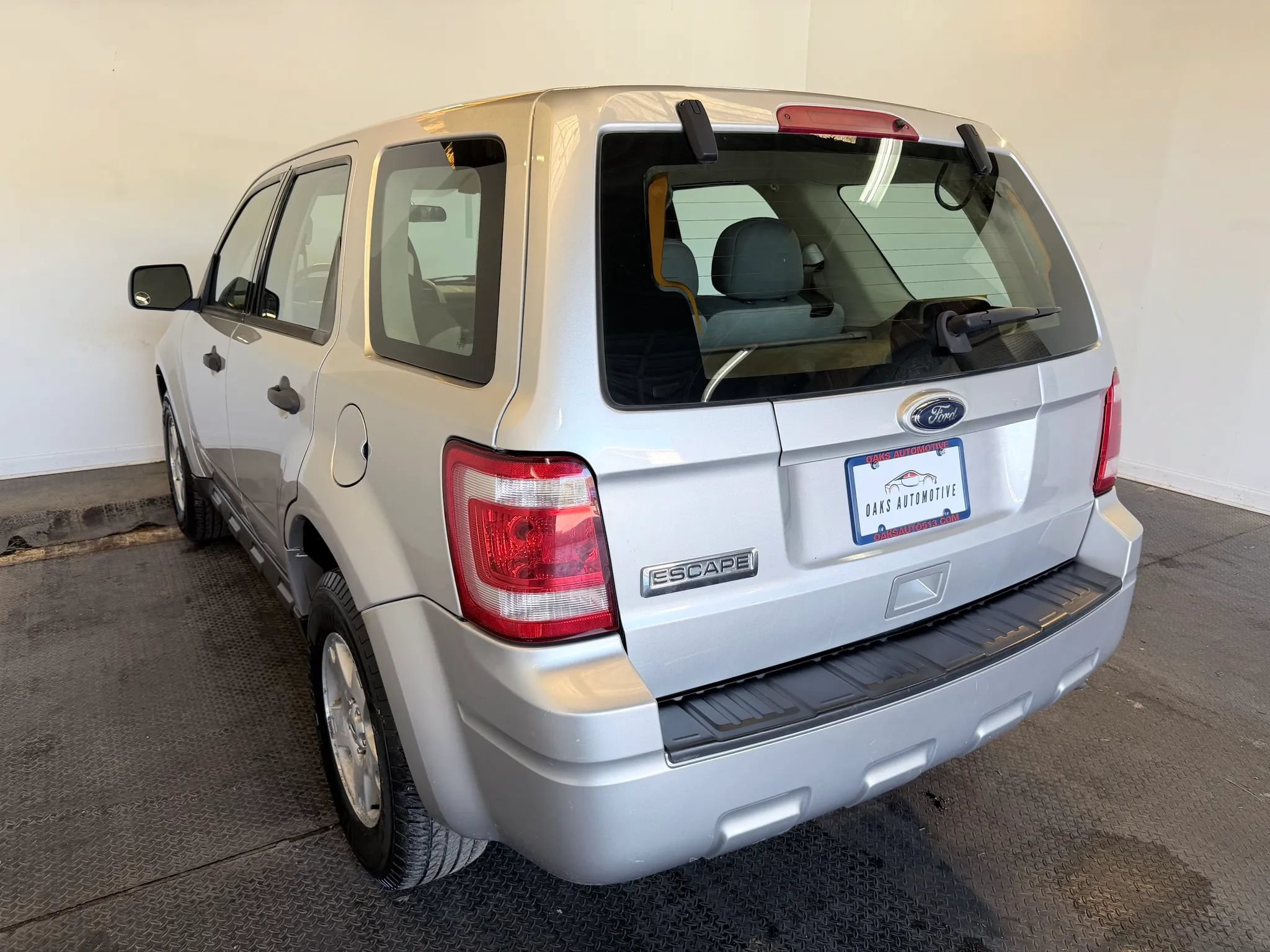 Used 2010 Ford Escape XLS FWD image 5