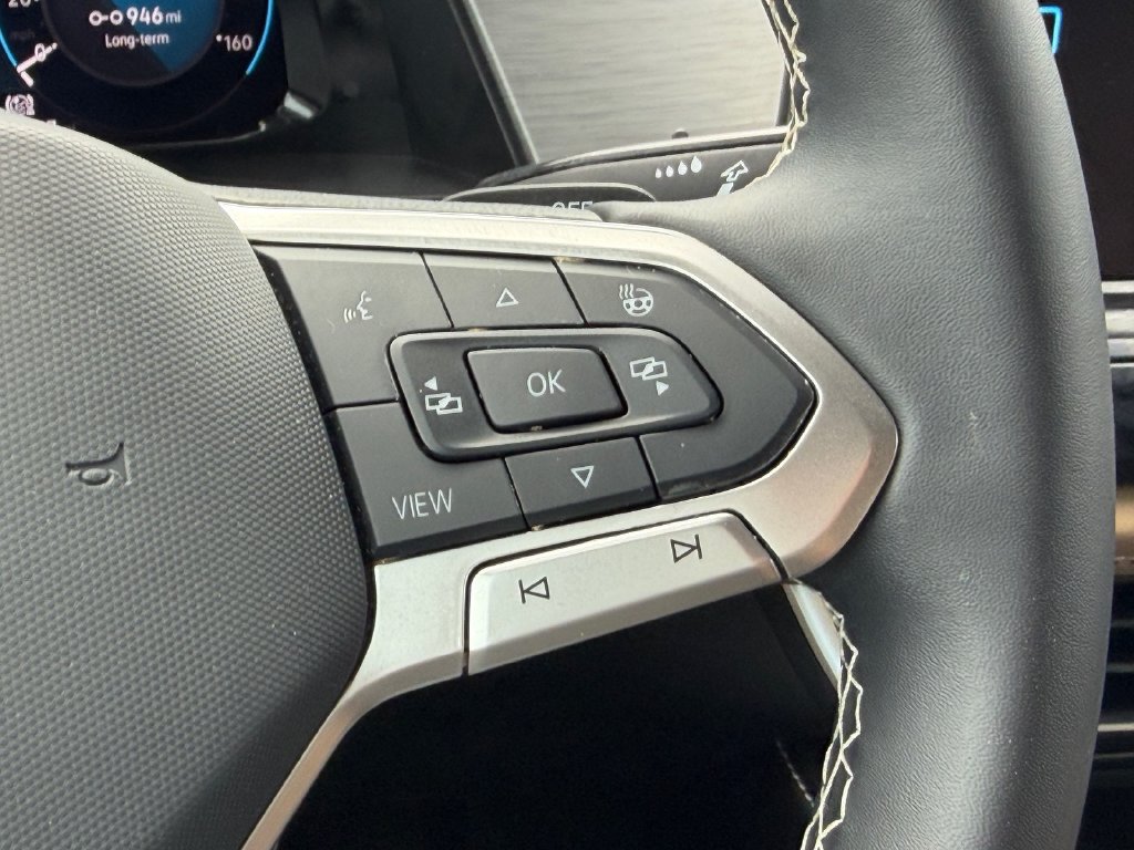 Used 2024 Volkswagen Atlas Cross Sport SE FWD image 26
