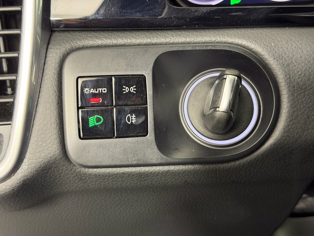 Certified 2021 Porsche Cayenne AWD/4WD image 27