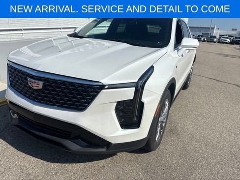 Used 2024 Cadillac XT4 Premium Luxury w/ Cold Weather Package AWD/4WD image 1