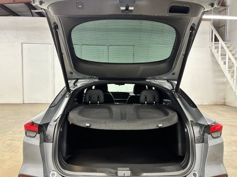 Used 2025 Buick Envista Sport Touring w/ Convenience I Package FWD image 24