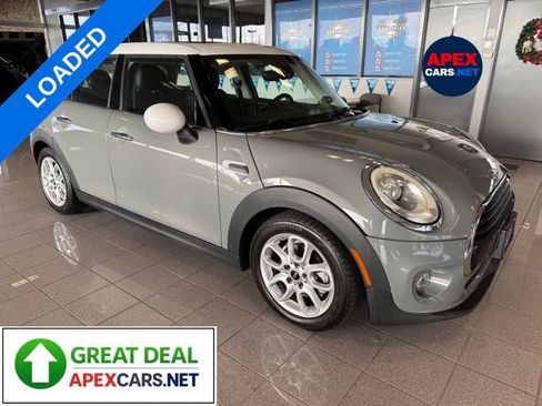 Used 2016 MINI Cooper 4-Door Hardtop image 1