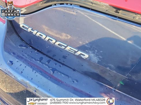 Used 2015 Dodge Charger SXT image 31