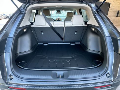 New 2026 Honda HR-V LX image 18