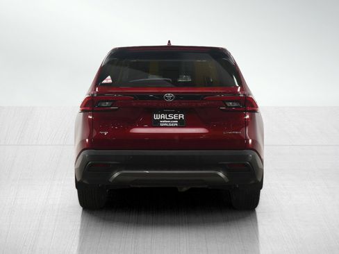 Used 2024 Toyota Grand Highlander Limited image 5