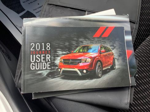 Used 2018 Dodge Journey SE w/ Connectivity Group FWD image 27