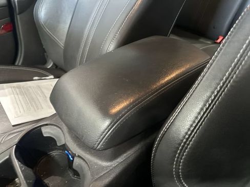Used 2013 Ford Focus SE FWD image 28