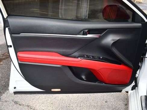 Used 2020 Toyota Camry XSE image 16