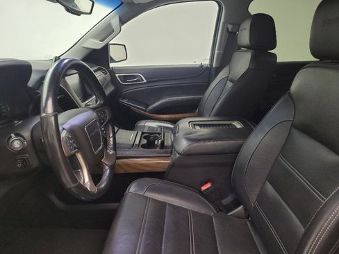 Used 2019 GMC Yukon XL Denali w/ Open Road Package AWD/4WD image 17
