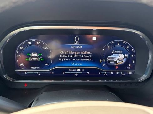 Used 2022 Chevrolet Tahoe High Country AWD/4WD image 18