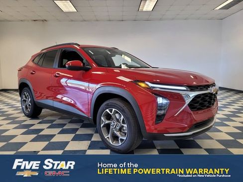 New 2026 Chevrolet Trax LT w/ Driver Confidence Package image 1