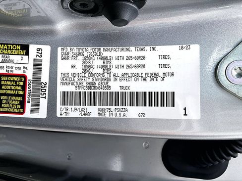 Used 2024 Toyota Tundra Platinum AWD/4WD image 16