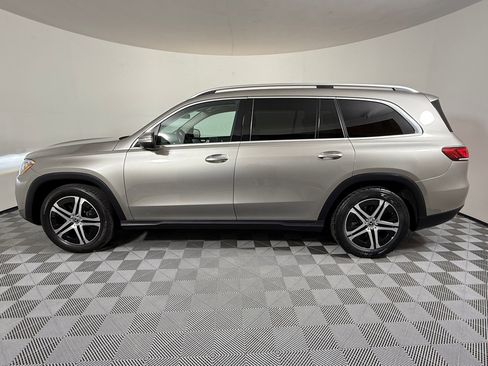 Used 2022 Mercedes-Benz GLS 450 4MATIC image 2