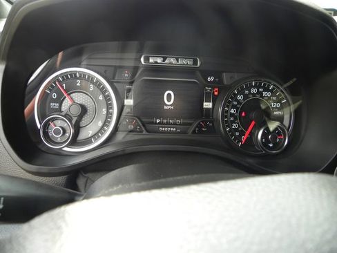 Used 2021 RAM 1500 Big Horn image 13