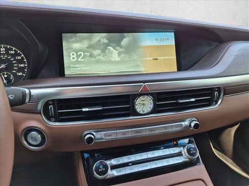 Used 2022 Genesis G90 3.3T Premium RWD image 11