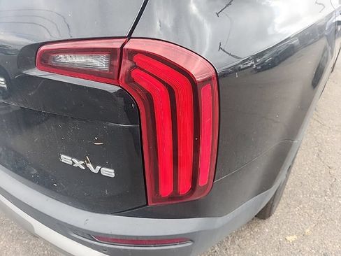 Certified 2021 Kia Telluride SX w/ SX Prestige Package AWD/4WD image 13