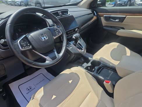 Used 2017 Honda CR-V Touring image 10