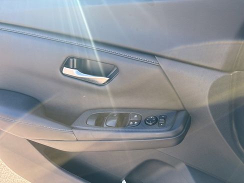 Used 2024 Nissan Sentra SV image 12