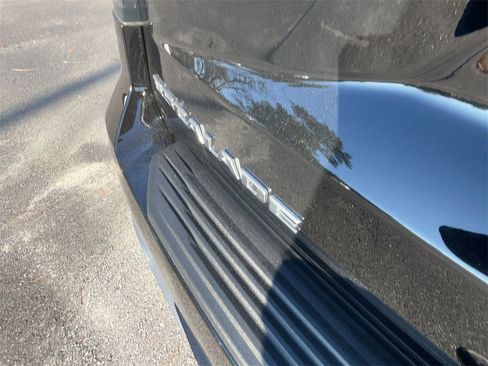 Certified 2024 Cadillac Escalade Premium Luxury Platinum image 10