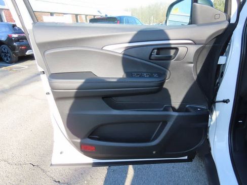 New 2026 Honda Ridgeline Sport image 15