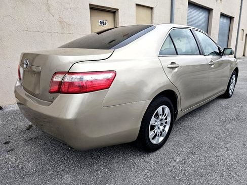 Used 2007 Toyota Camry LE image 17