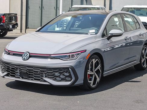Used 2026 Volkswagen GTI SE FWD image 3