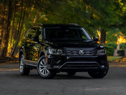 Used 2018 Volkswagen Tiguan SE