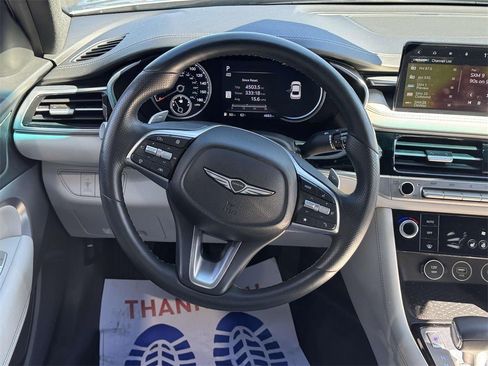 Used 2025 Genesis G70 2.5T image 13