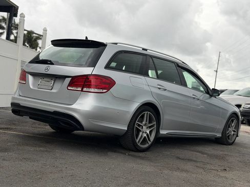 Used 2014 Mercedes-Benz E 350 4MATIC Wagon image 4