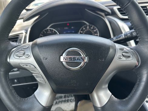 Used 2017 Nissan Murano SV w/ Premium Plus Package AWD/4WD image 22