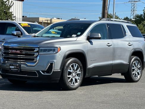 Used 2023 GMC Acadia SLT image 8