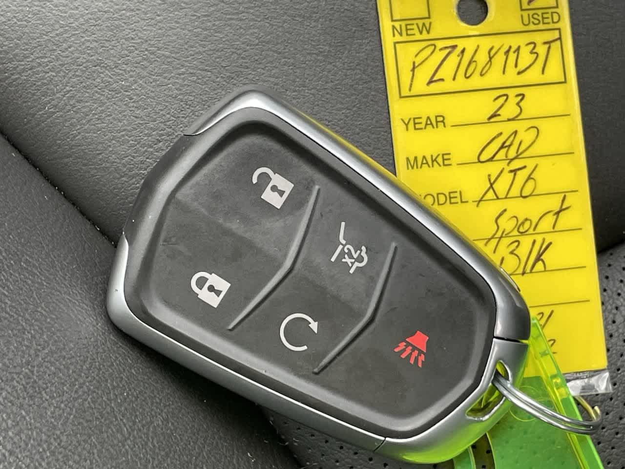 Used 2023 Cadillac XT6 Sport w/ Technology Package AWD/4WD image 36