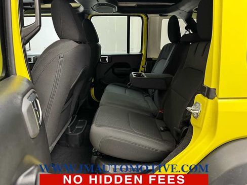 Used 2023 Jeep Wrangler Unlimited w/ Sun & Screen Package AWD/4WD image 16