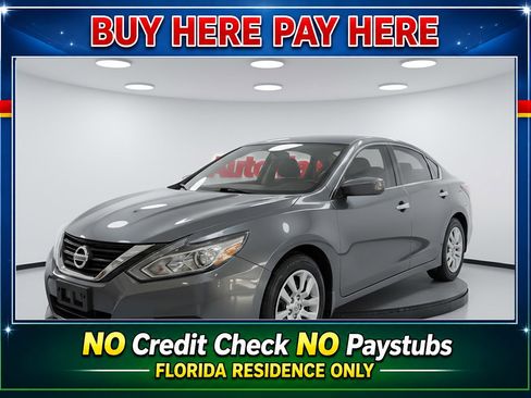 Used 2017 Nissan Altima 2.5 S w/ Power Driver Seat Package FWD image 2