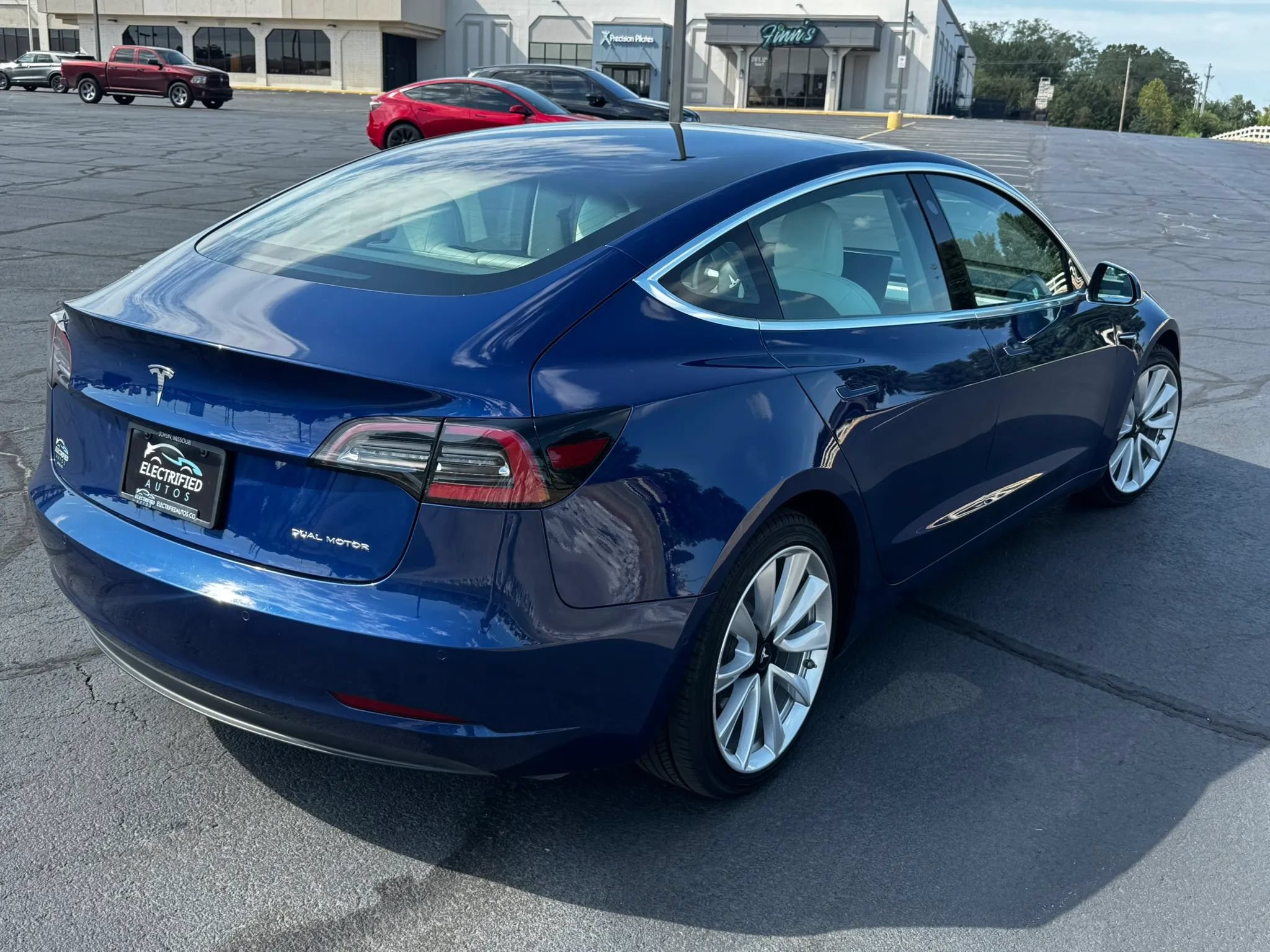 Used 2020 Tesla Model 3 Long Range AWD/4WD image 4