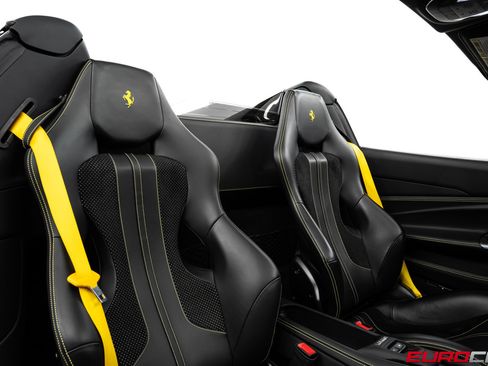 Used 2022 Ferrari F8 Tributo RWD image 41