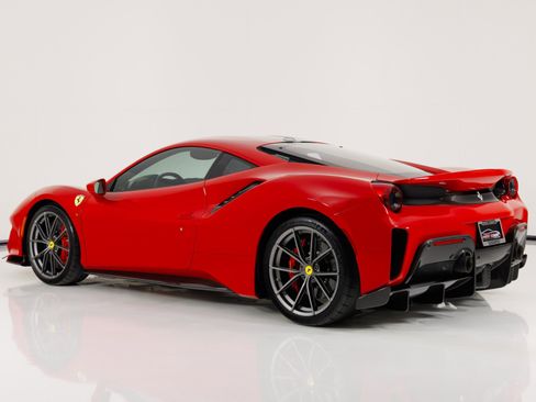 Used 2020 Ferrari 488 Pista Coupe image 5