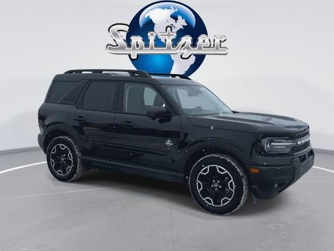 Used 2025 Ford Bronco Sport Outer Banks w/ Outer Banks Tech Package+ image 2