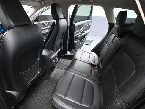 Used 2024 Lincoln Corsair AWD image 36