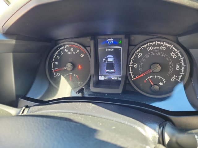 Used 2022 Toyota Tacoma SR RWD image 27