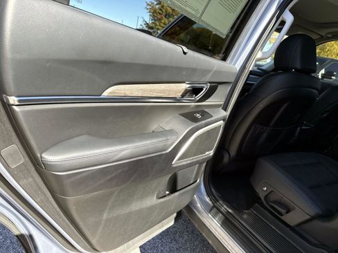 Used 2022 Kia Telluride EX w/ EX Premium Package image 11