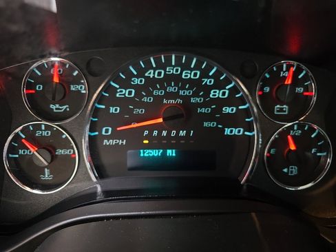 Used 2024 Chevrolet Express 2500 w/ Driver Convenience Package image 14