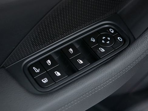 New 2026 Porsche Panamera 4 image 18