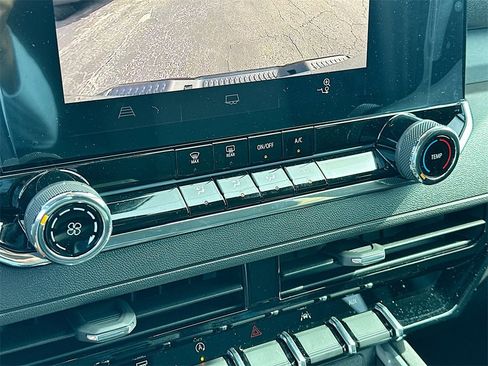 New 2026 Chevrolet Colorado W/T image 11