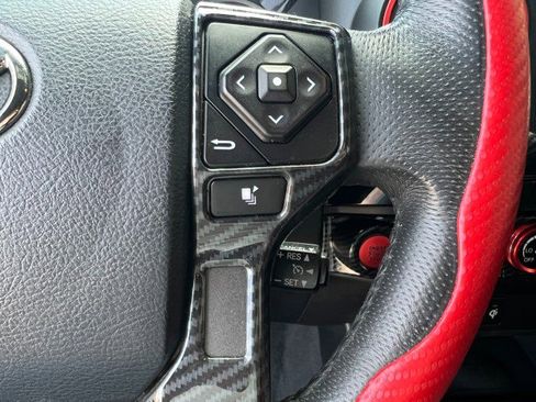 Used 2017 Toyota Tacoma TRD Sport w/ Tow Package image 27